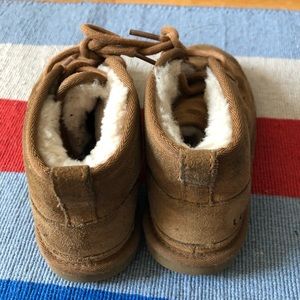 Good cond. Kids UGG Neumel Boot Sz 13 $50 Chestnut